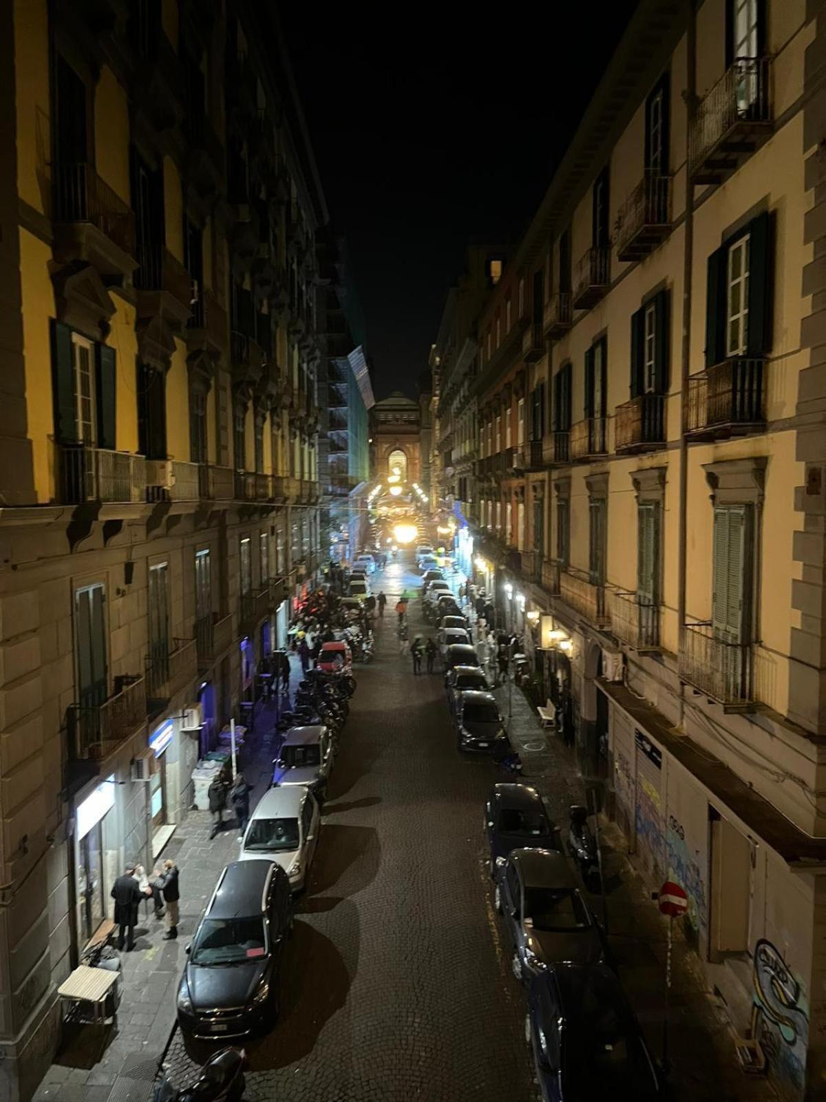 La Dimora Dei Borbone Lejlighed Napoli Eksteriør billede